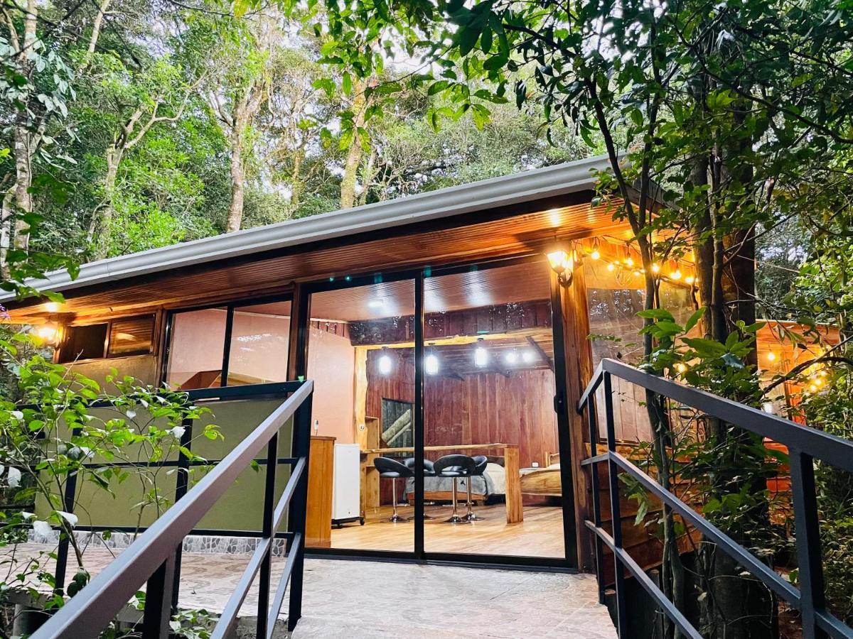 Cabanas La Montana Mountain Lodge Monteverde Bagian luar foto